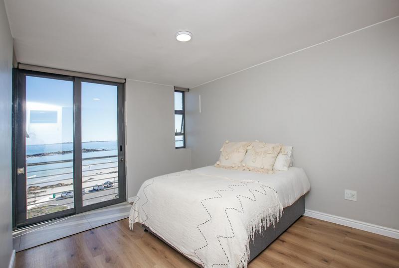 2 Bedroom Property for Sale in Bloubergstrand Western Cape